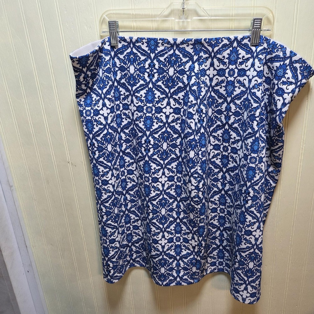 Blue White Floral Stretch Knit Fabric Polyester Spandex Remnant Sewing Projects
